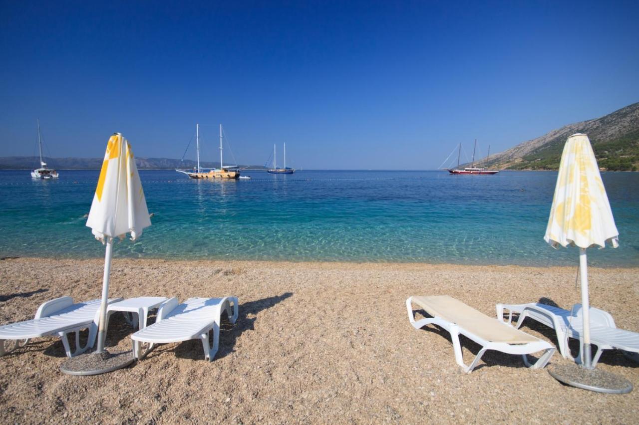 Apartment In Bol With Seaview, Terrace, Air Condition, Wifi Exterior photo